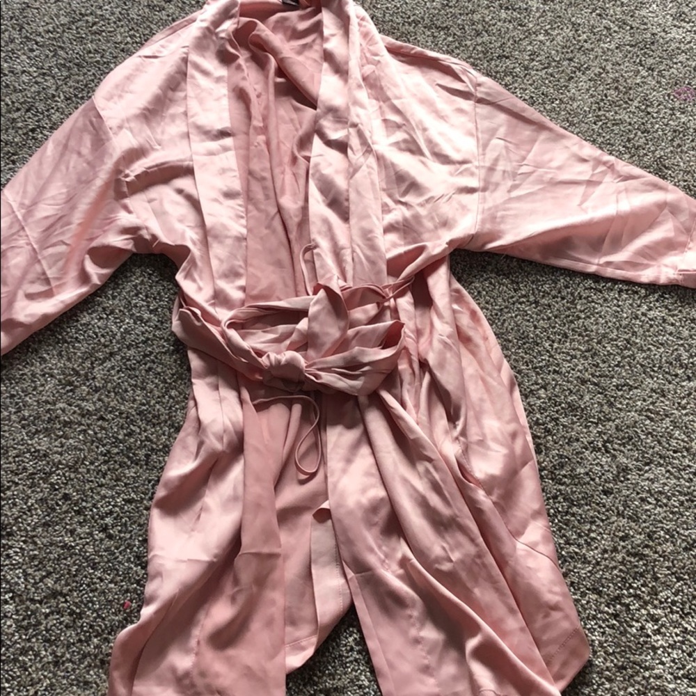 Victoria’s Secret pink blush XS robe